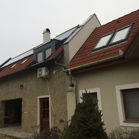 Vámosi Vendégház Nemesvámos Extérieur photo